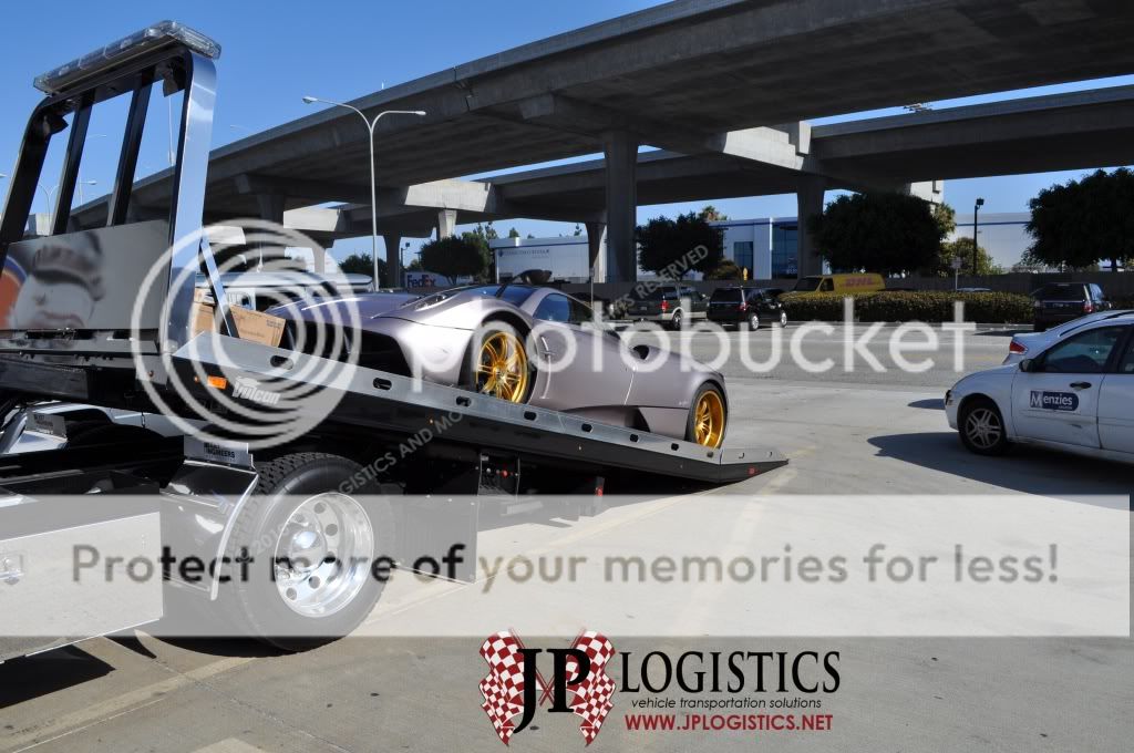 http://i755.photobucket.com/albums/xx191/jplogistics/Pagani%20Huayra/DSC_0454.jpg DSC_0454