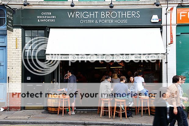 Burough Market London,SE1,Neals Yard,Wright Brothers Oyster and Porter House