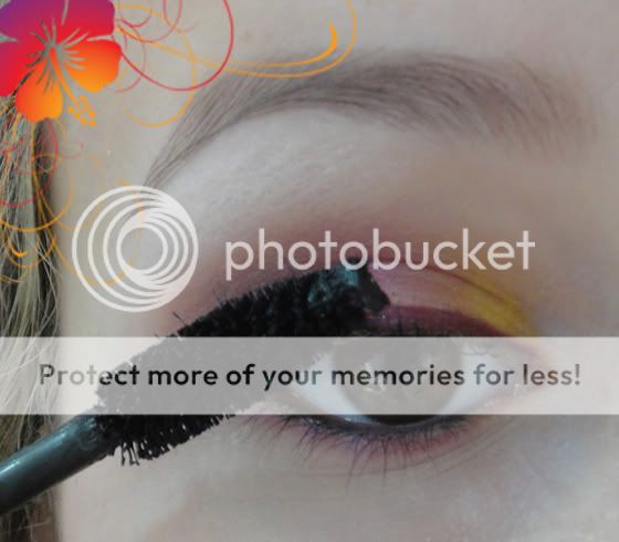 Aprenda a fazer uma maquiagem que deixe seus 